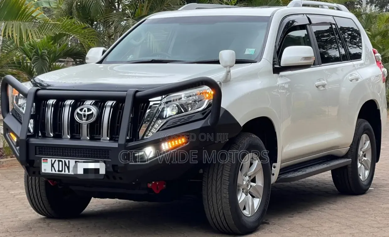 Toyota Land Cruiser Prado 2016 White