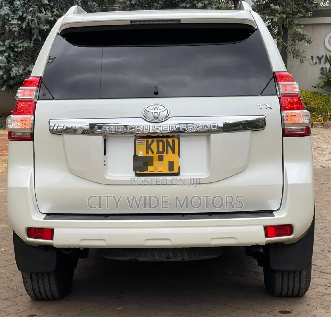 Toyota Land Cruiser Prado 2016 White