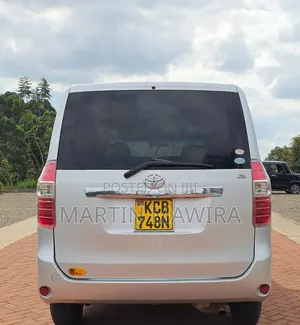 Toyota Noah 2007 Silver