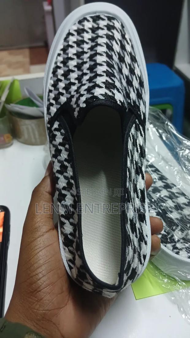 Lady's Sneakers - main view