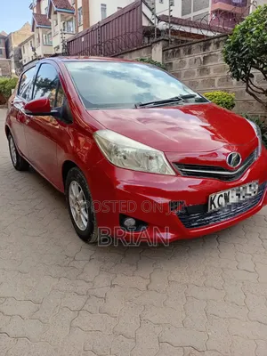 Toyota Vitz 2012 Red