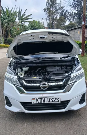 Nissan Serena 2017 White