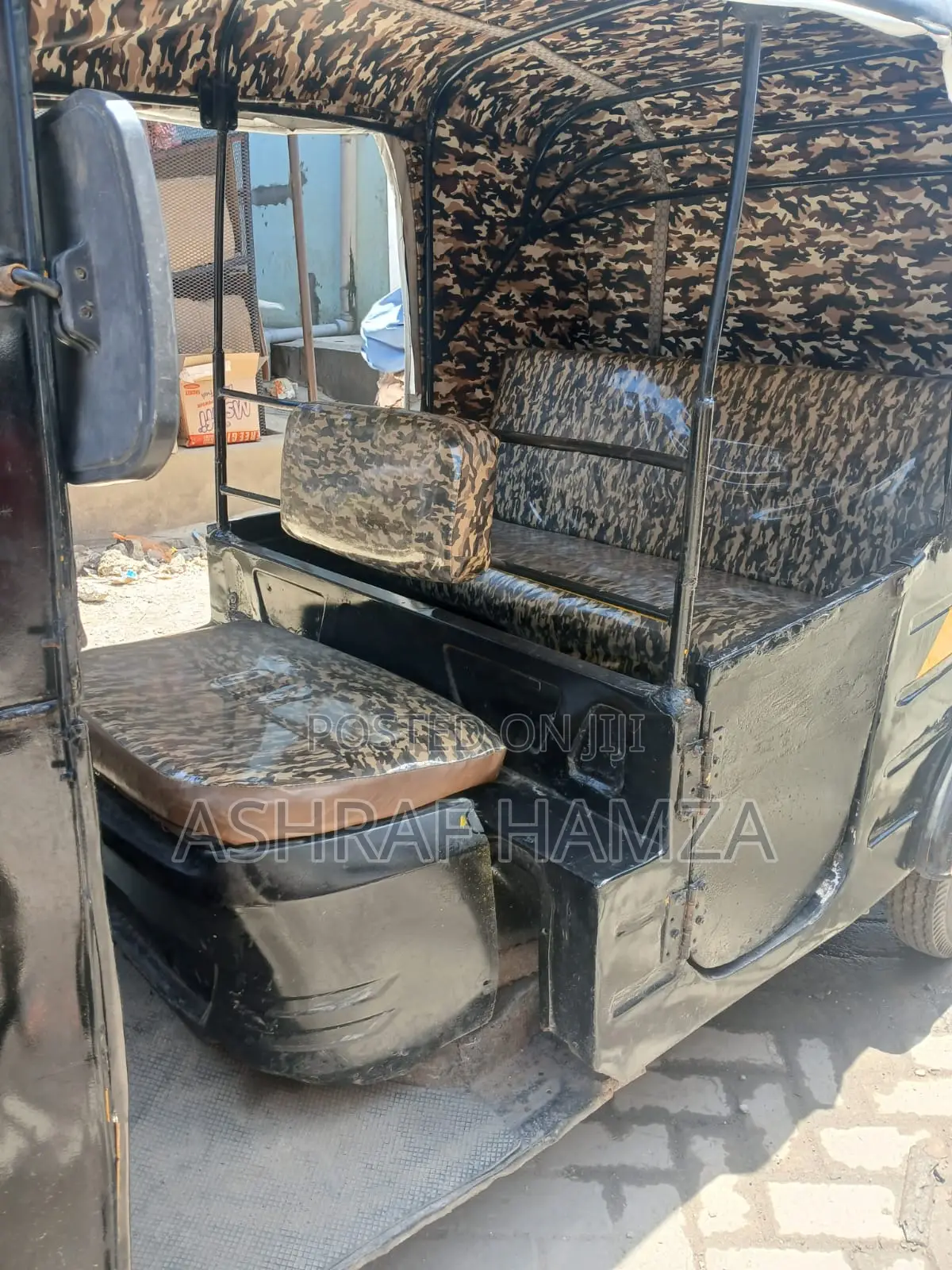 Bajaj 2019 Black