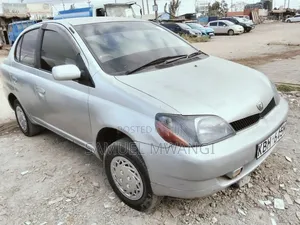 Toyota Platz 2003 Silver