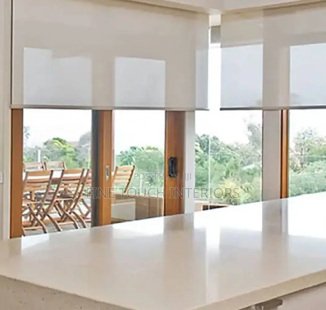 Sunscreen Window Blinds for Daytime Privacy