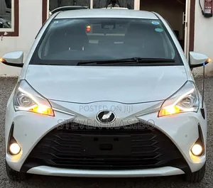 Toyota Vitz 1.5 FWD 5dr 2019 White