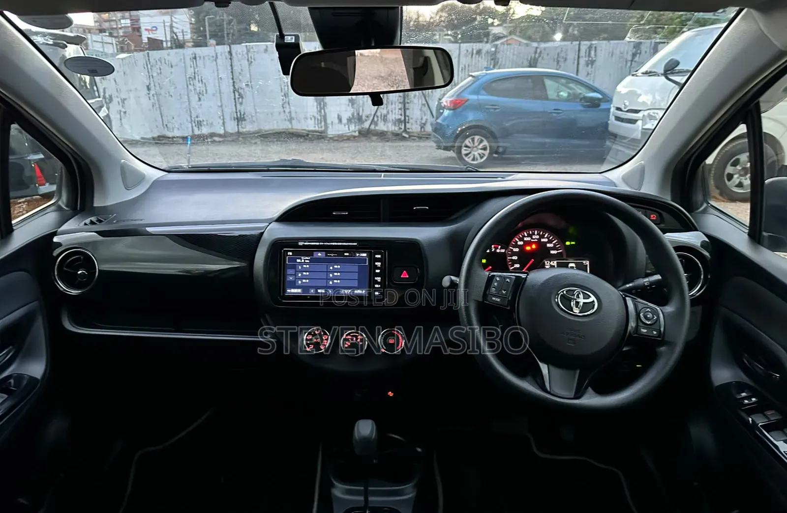 Toyota Vitz 1.5 FWD 5dr 2019 White