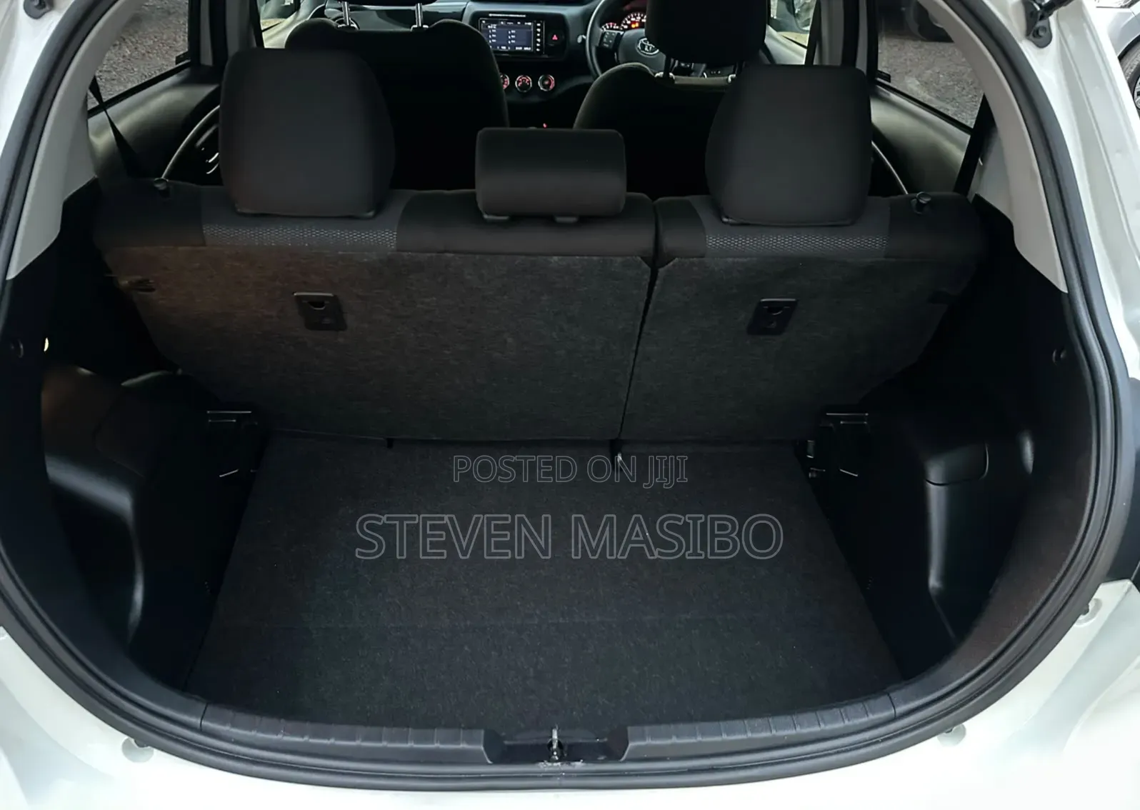 Toyota Vitz 1.5 FWD 5dr 2019 White
