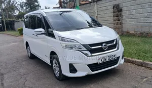 Nissan Serena 2017 White