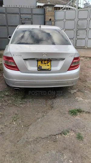 Mercedes-Benz C200 2011 Silver
