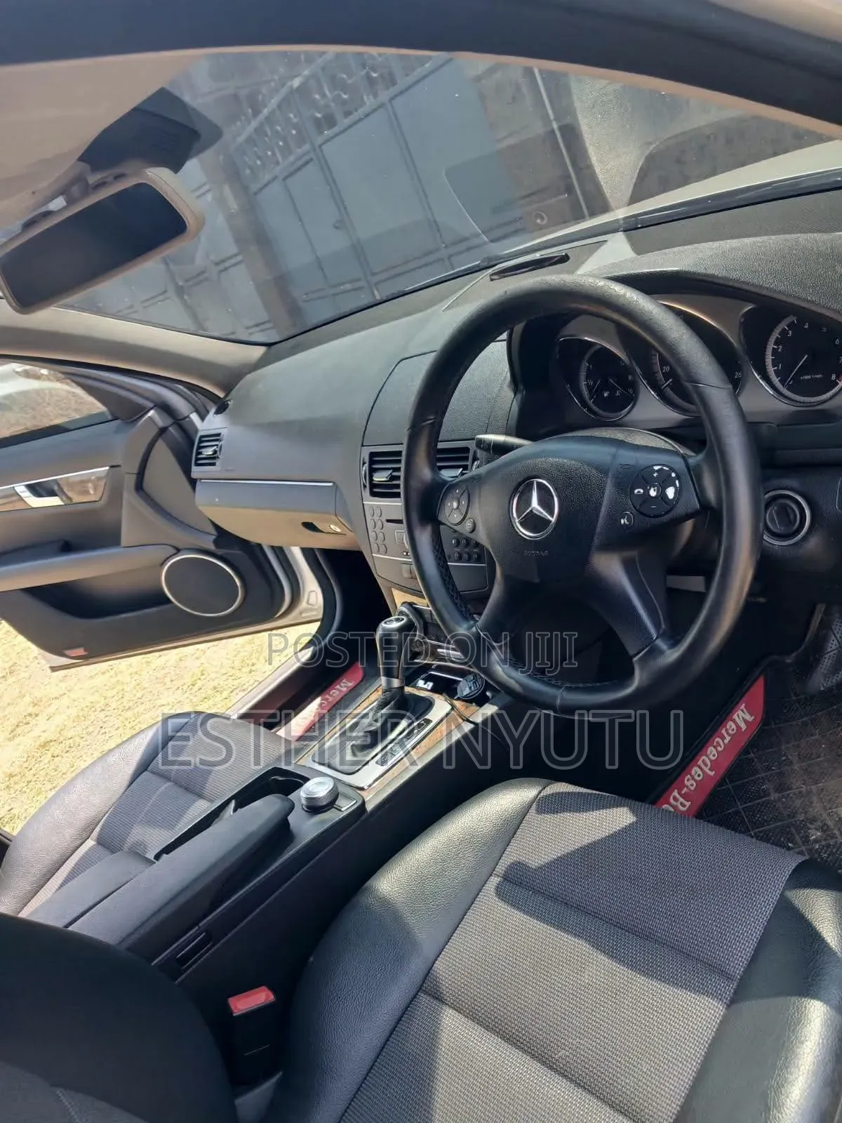 Mercedes-Benz C200 2011 Silver