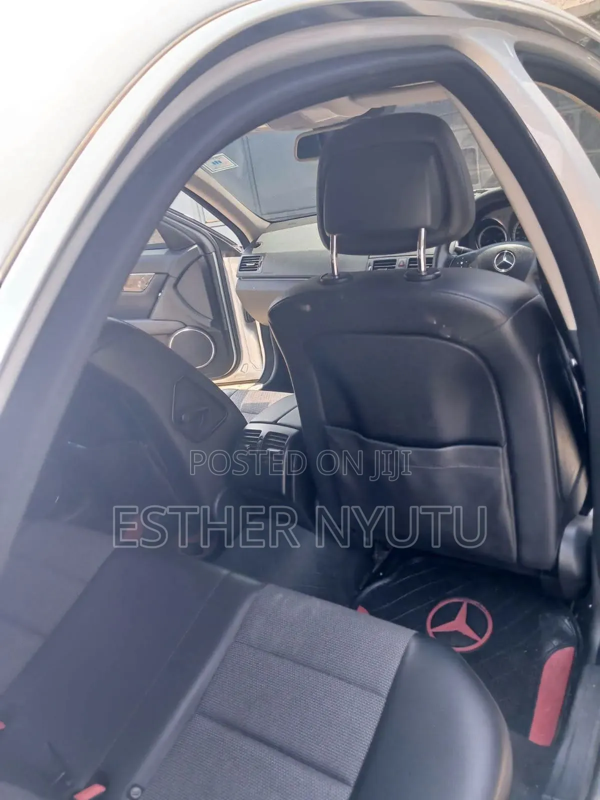 Mercedes-Benz C200 2011 Silver
