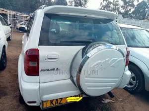 Toyota RAV4 2005 White