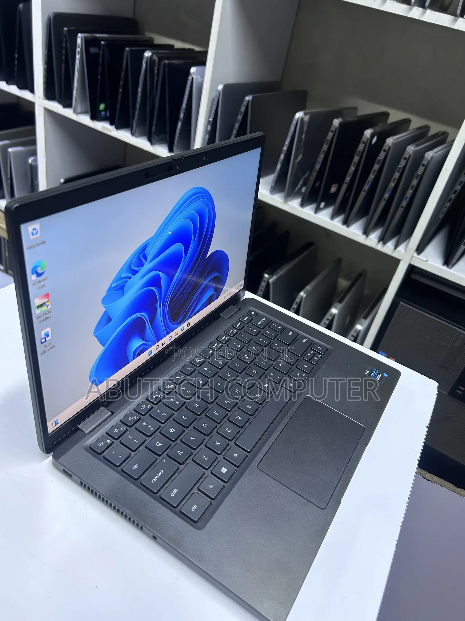 Laptop Dell Latitude 7320 32GB Intel Core i7 SSD 256GB