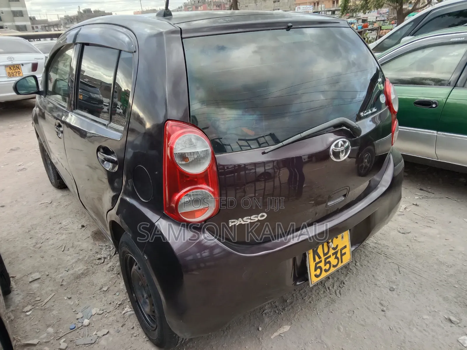 Toyota Passo 2013 Maroon