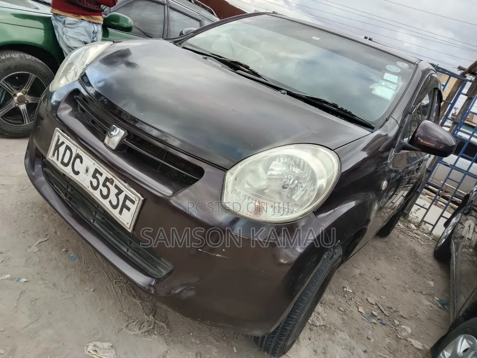 Toyota Passo 2013 Maroon