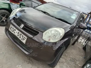 Toyota Passo 2013 Maroon