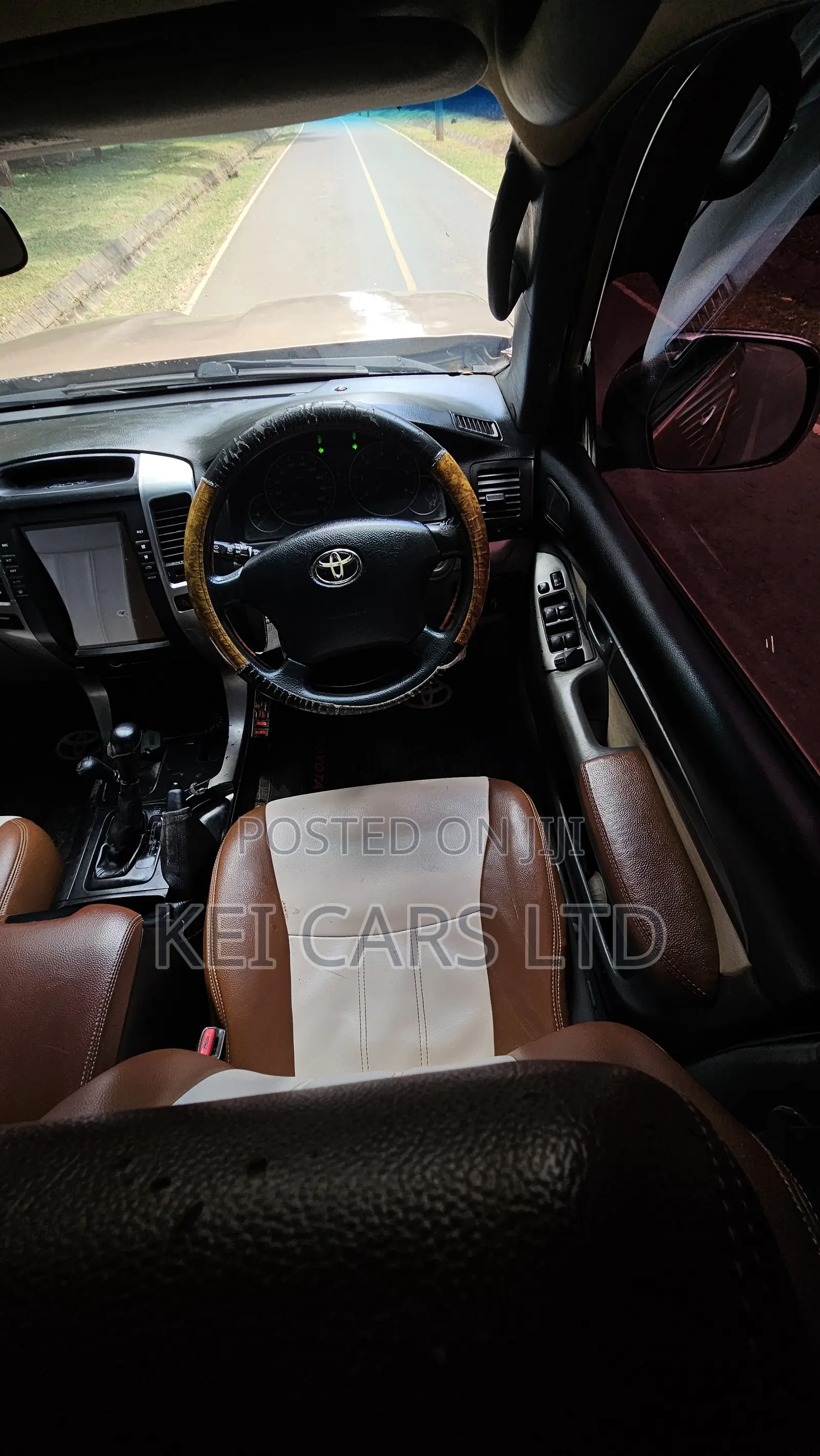 Toyota Land Cruiser 2006 Gold