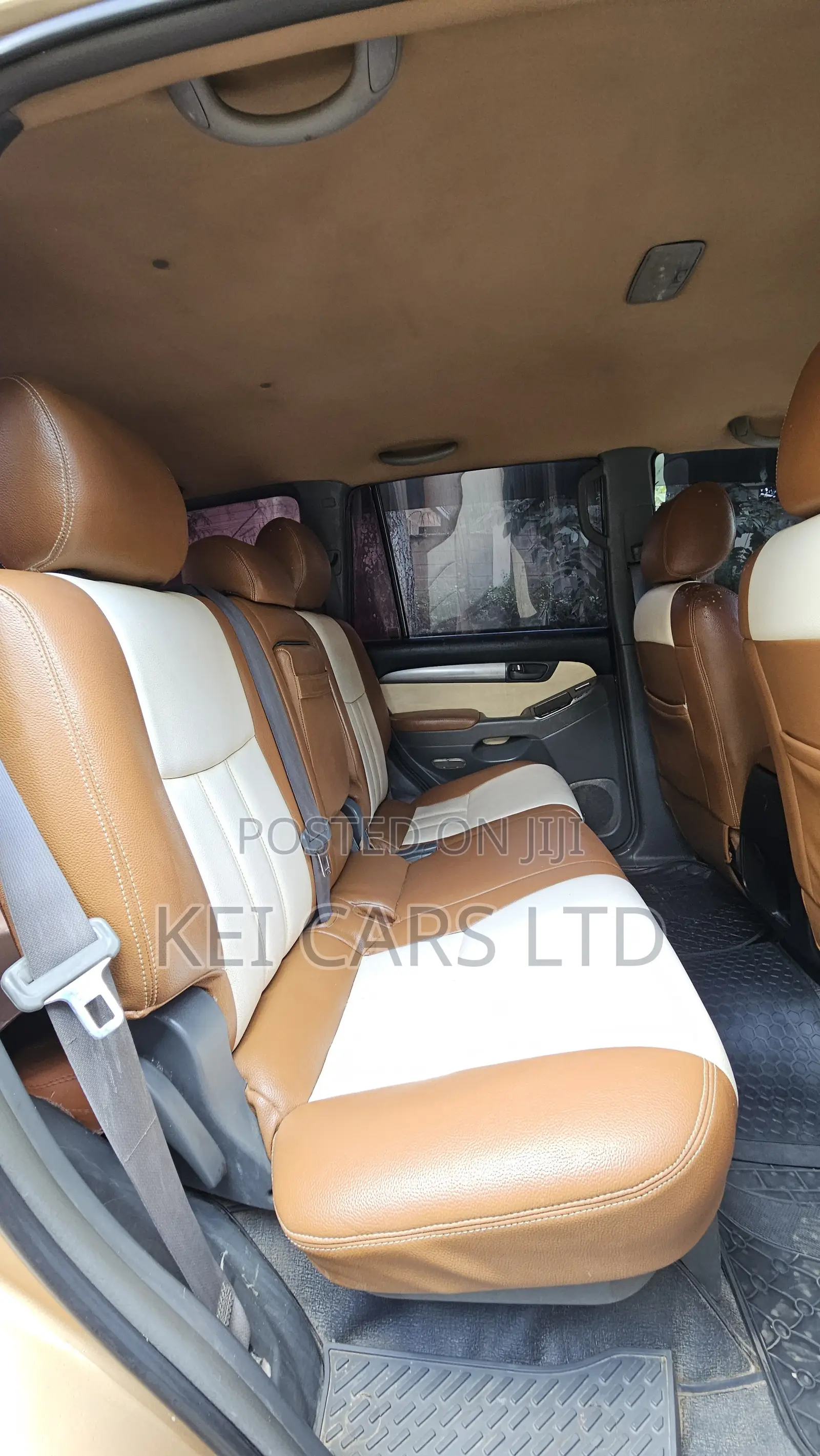 Toyota Land Cruiser 2006 Gold