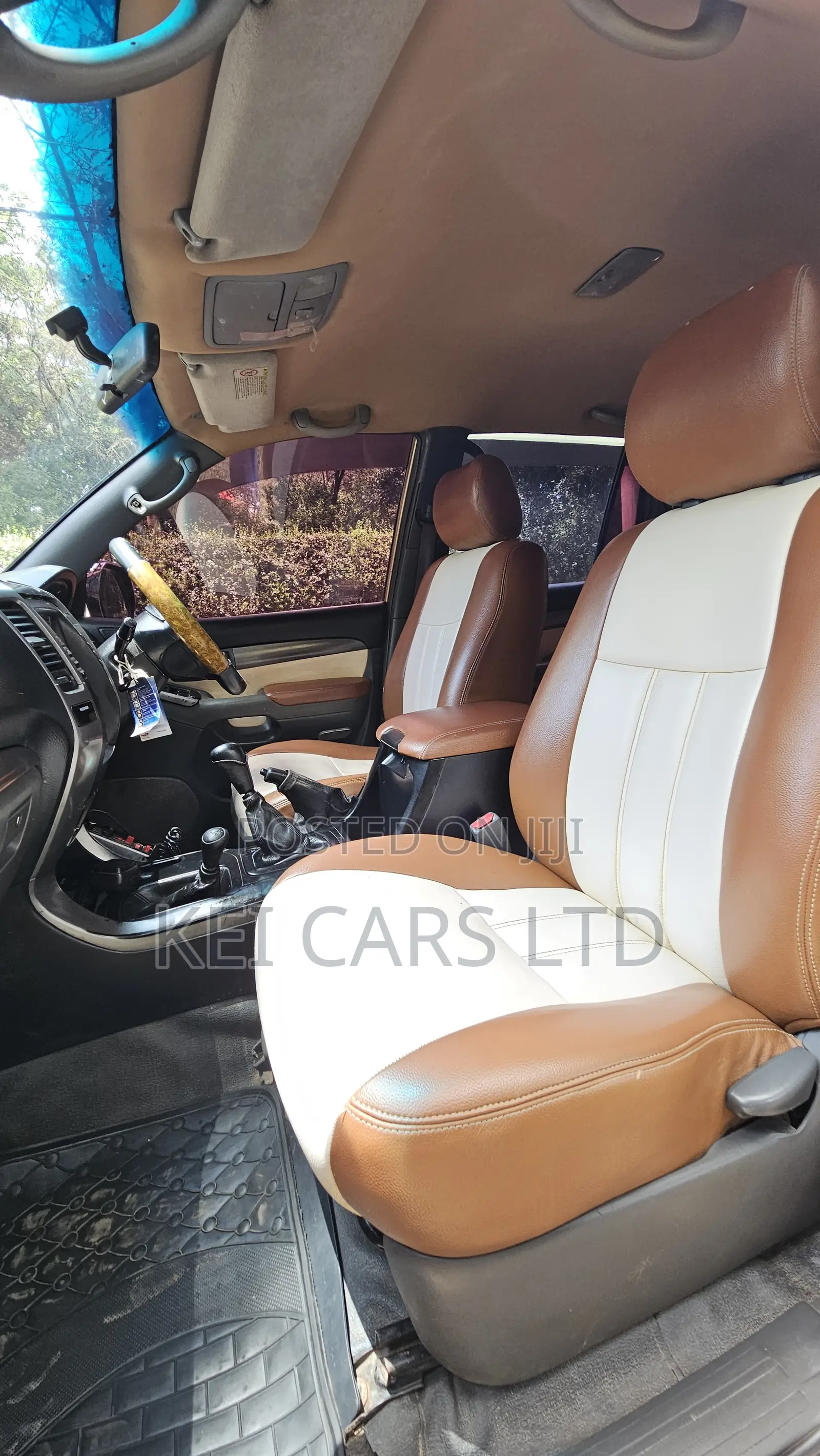 Toyota Land Cruiser 2006 Gold