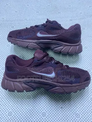 Nike V5 RNR
