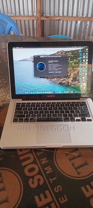 Laptop Apple MacBook Pro 8GB Intel Core i5 SSD 256GB