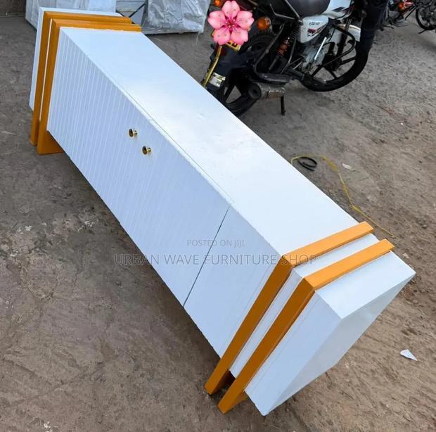 Supe4 Fine TV Stand