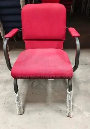 Armrest Heavy Duty Conferences Chairs