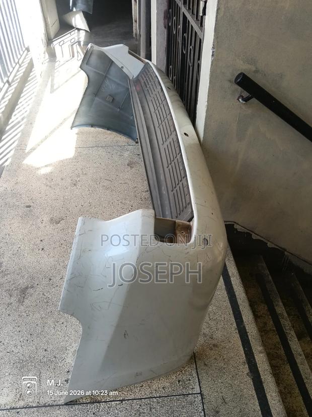 V8 200 Series Rear Bumper 2010 With Bumper Gurnish With Reflectors - main view