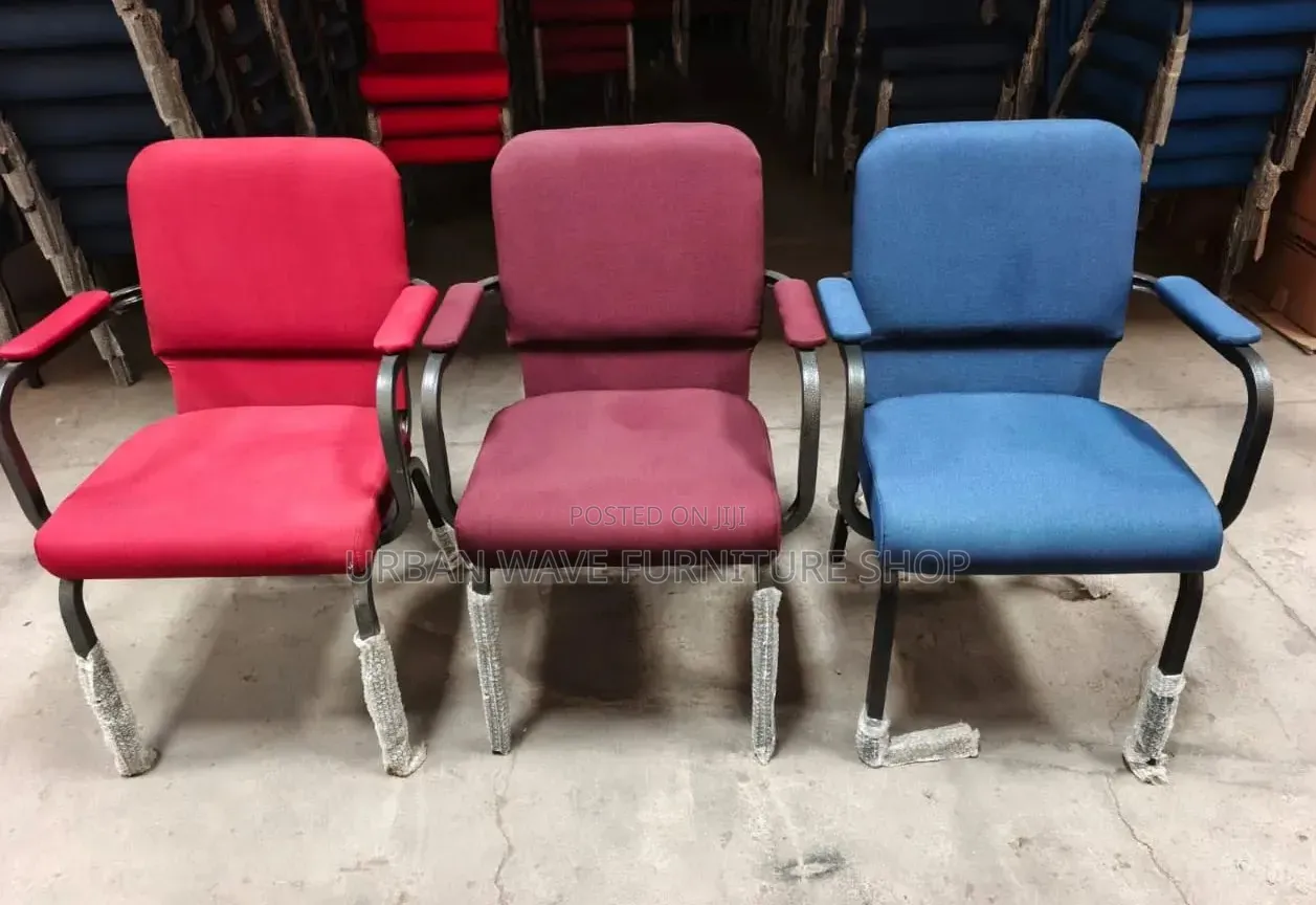 Armrest Heavy Duty Conferences Chairs