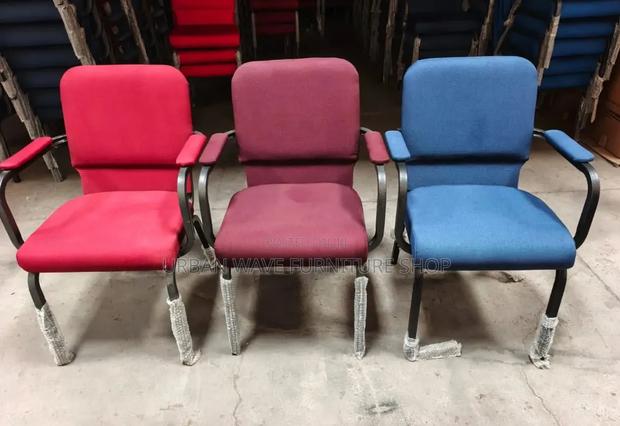 Armrest Heavy Duty Conferences Chairs - thumbnail 2