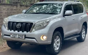 Toyota Land Cruiser Prado 2013