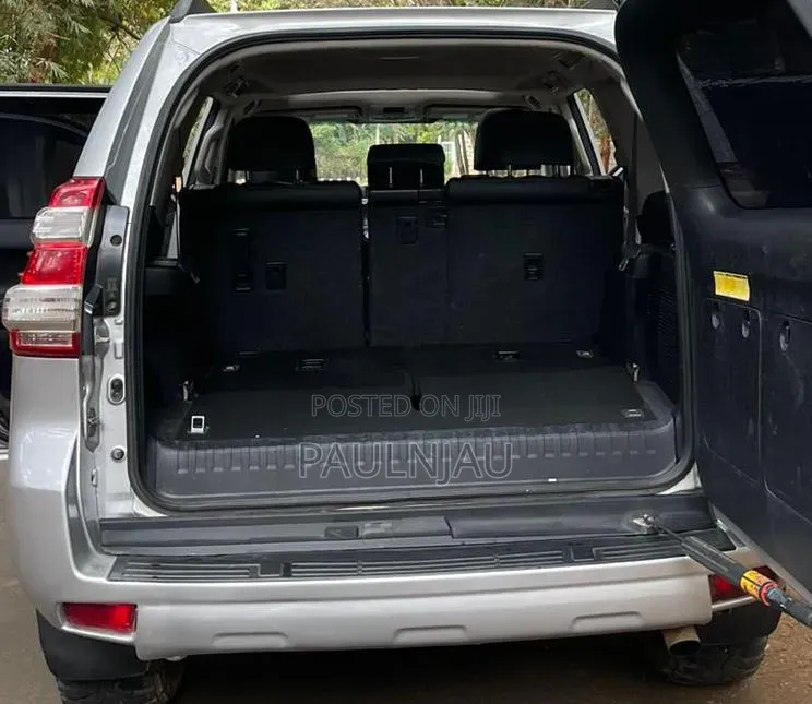 Toyota Land Cruiser Prado 2013