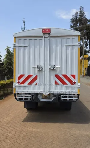 Quick Sale! ISUZU NMR Closed Body Truck KDH Now Available.