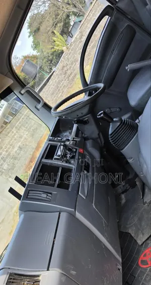 Quick Sale! ISUZU NMR Closed Body Truck KDH Now Available.