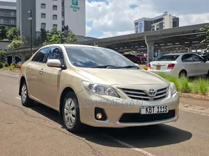 Toyota Corolla 2013 Silver