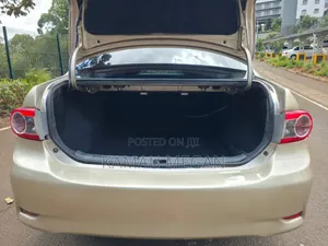 Toyota Corolla 2013 Silver