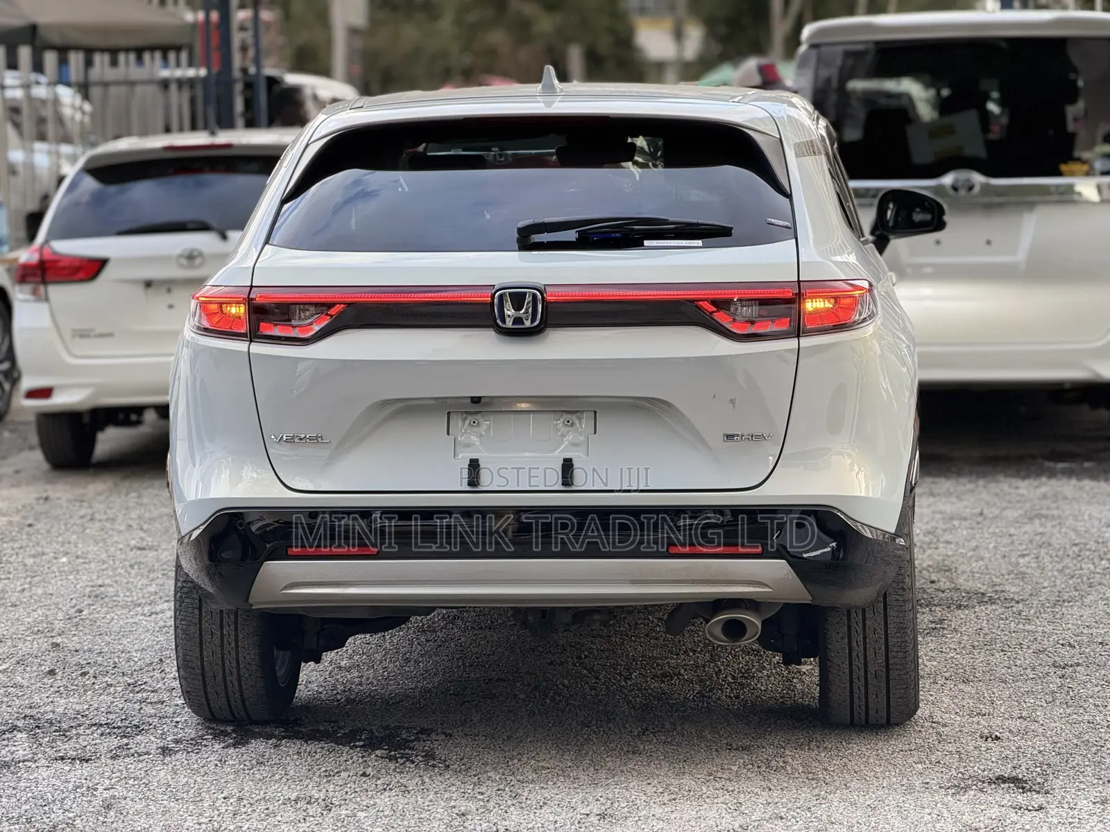 Honda Vezel 1.5 Hybrid 4WD 2021 Off white