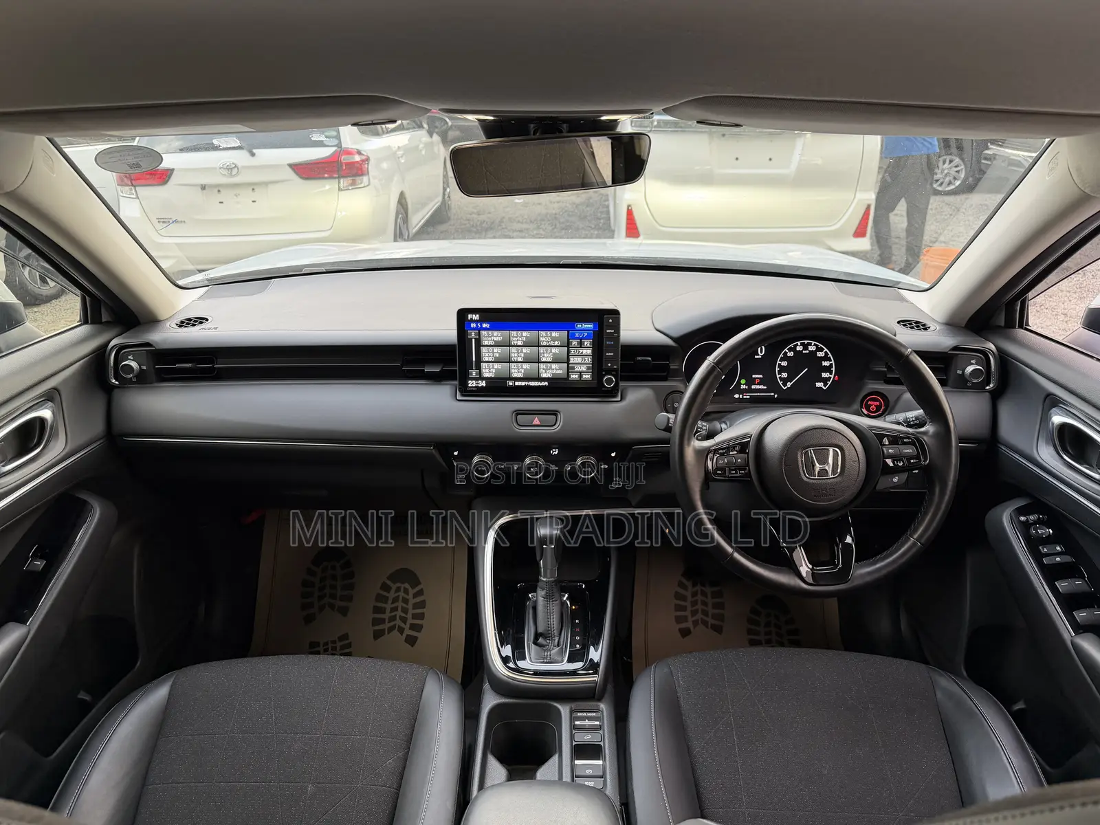 Honda Vezel 1.5 Hybrid 4WD 2021 Off white