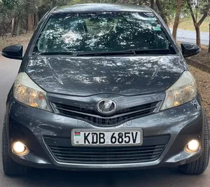 Toyota Vitz 2013