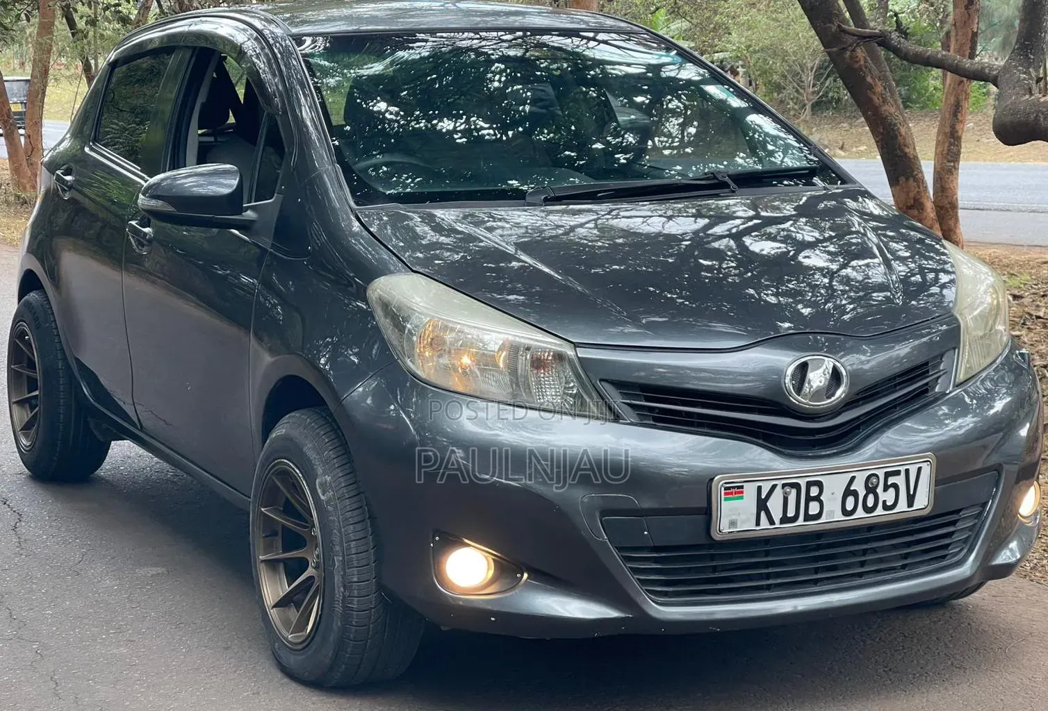 Toyota Vitz 2013