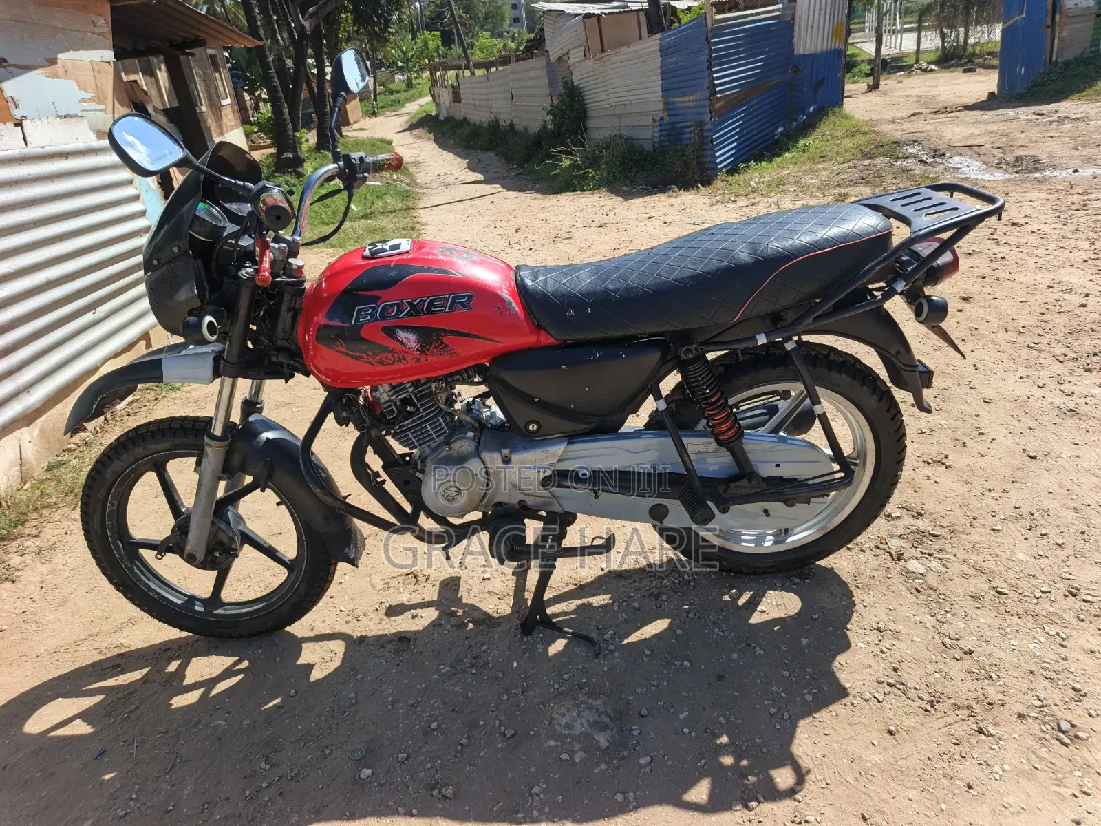 Bajaj Boxer 125 2018 White