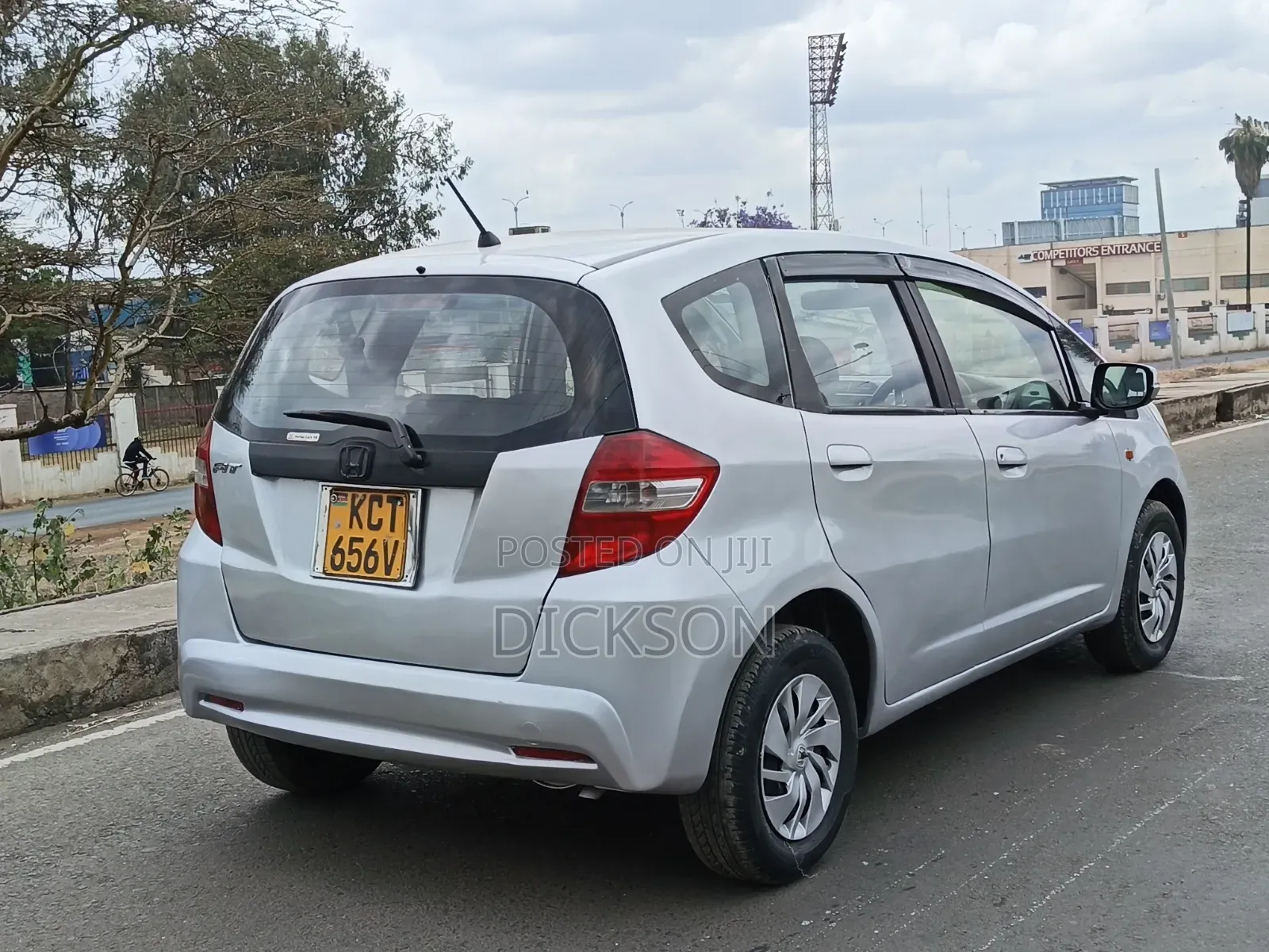 Honda Fit 5D Sport 2013 Silver