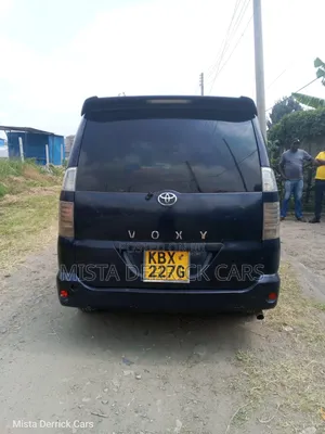 Toyota Voxy 2006 Blue