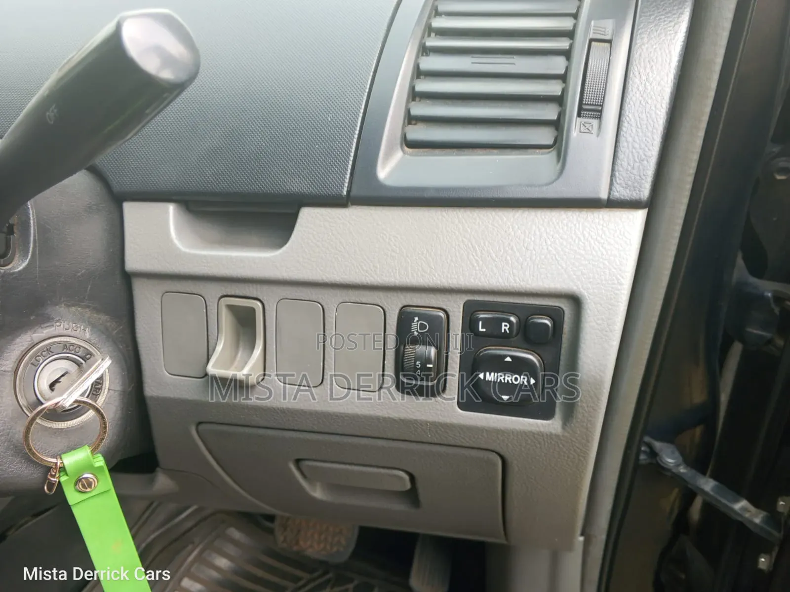 Toyota Voxy 2006 Blue