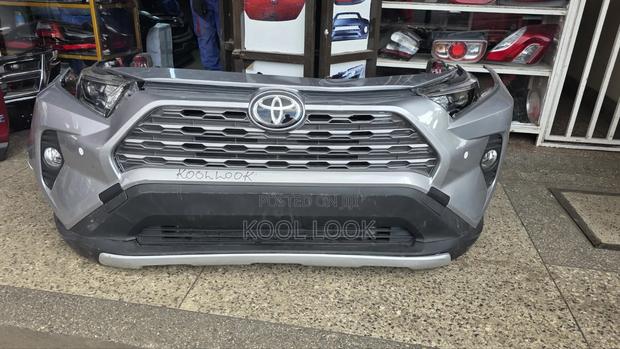 Toyota Rav4 2019 Xenon Nosecut - main view