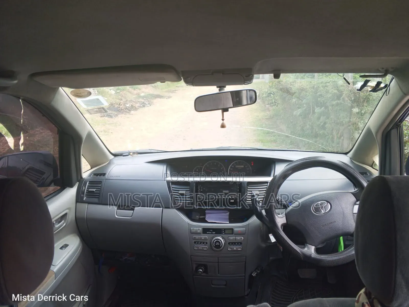 Toyota Voxy 2006 Blue