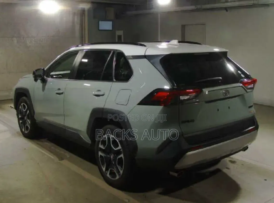 Toyota RAV4 Adventure 2019