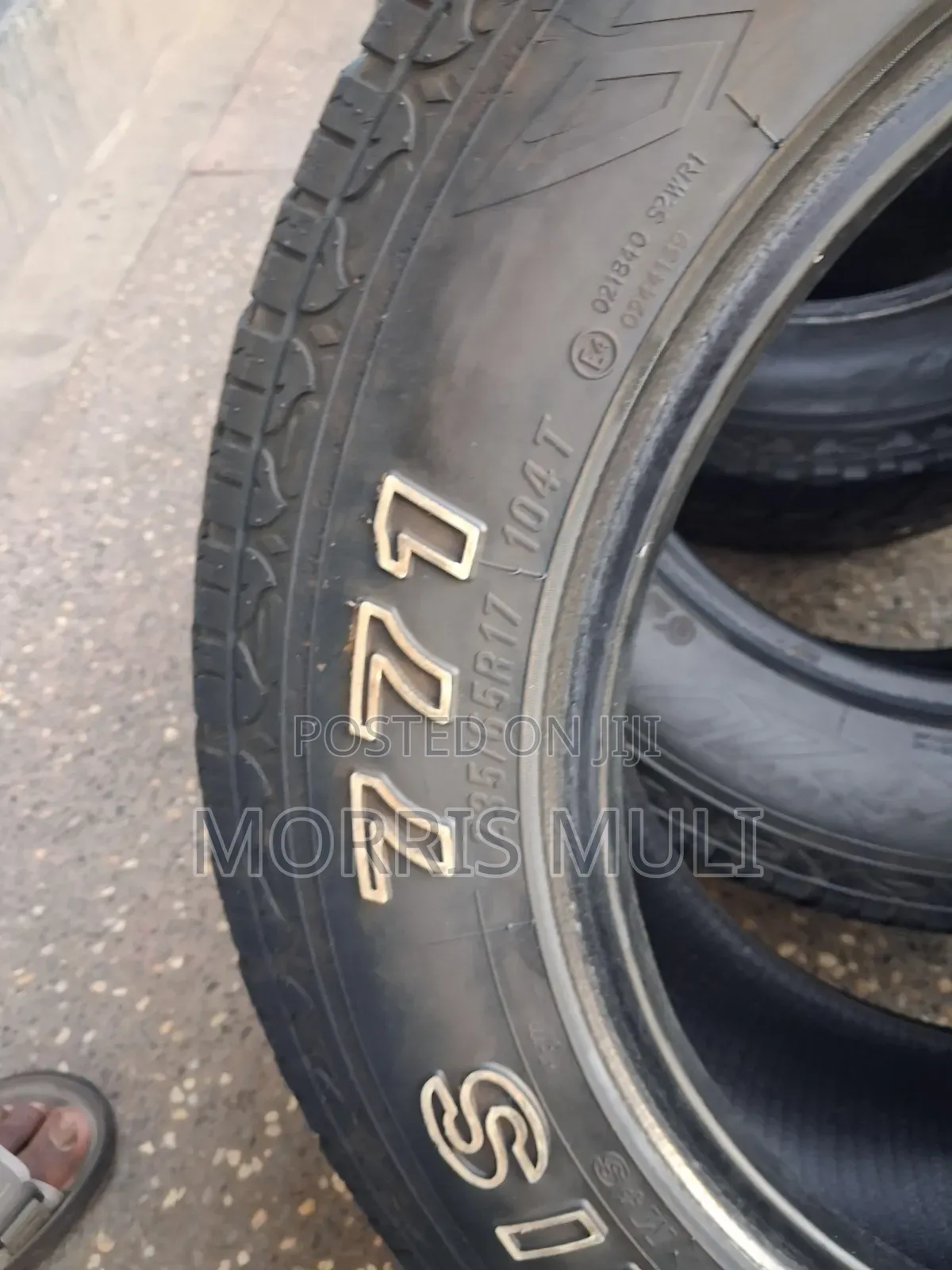 235/65r17 Maxxis