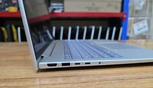 Laptop HP ProBook 460 G11 8GB Intel Core Ultra 7 SSD 512GB